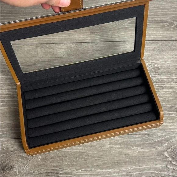 Jewelry Ring Box - Picture 2 of 6